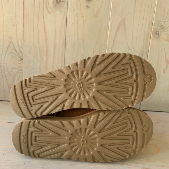 UGG CLASSIC SHORT 2 CHESTNUT WOMENS BOOTS US 10 NEW - Picture 6 of 6